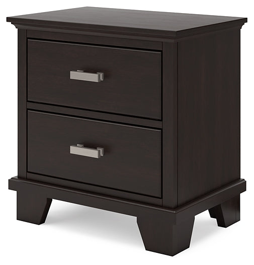 Covetown Queen Panel Bed, Dresser, Mirror, Chest and Nightstand