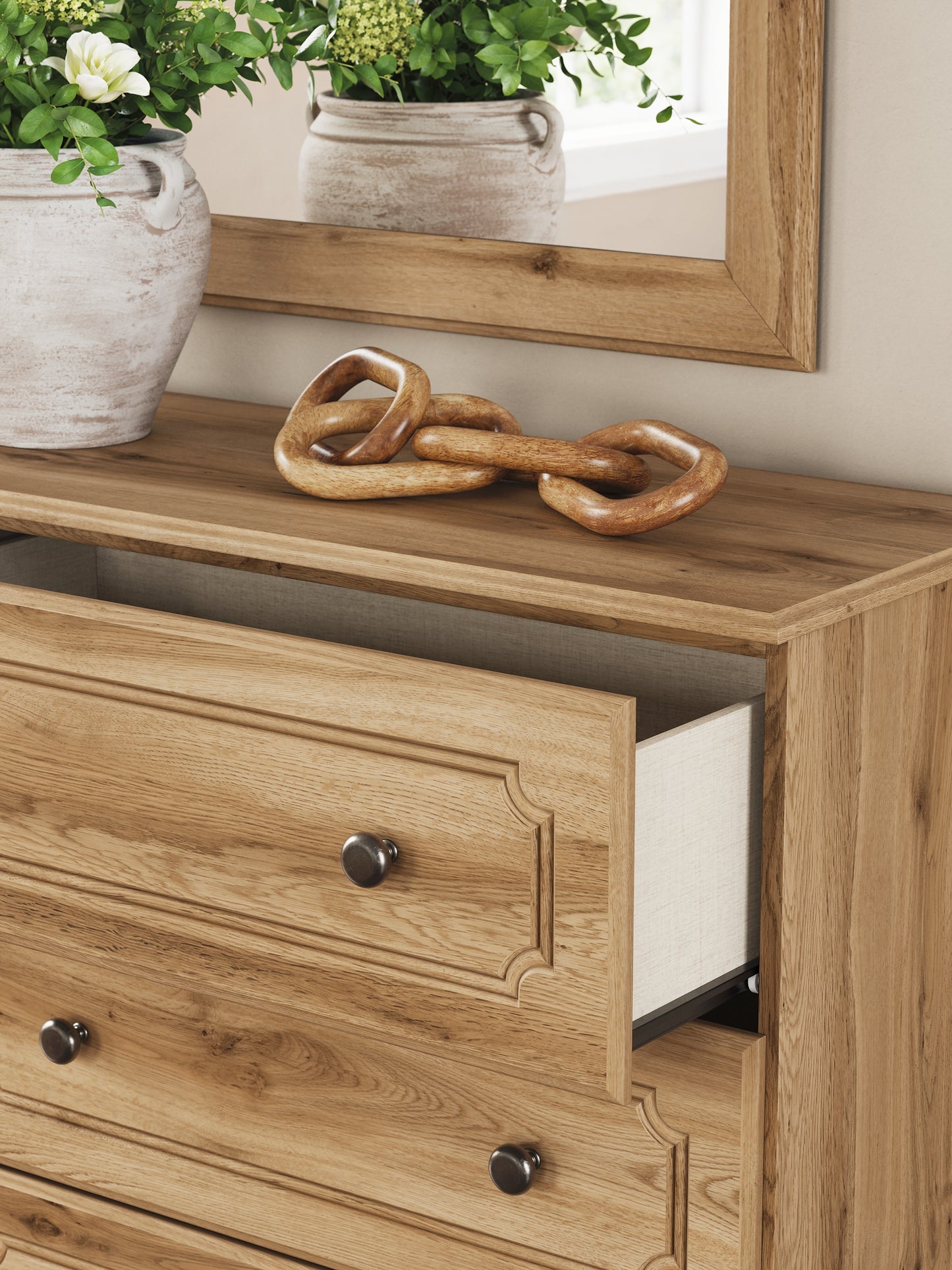 Aleaport Queen Panel Bed with Mirrored Dresser and Nightstand