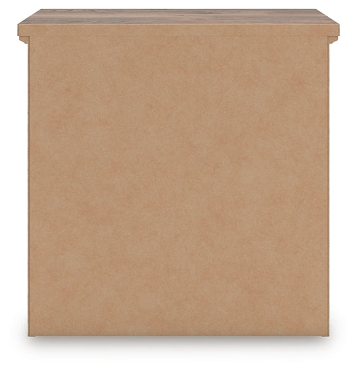 Rusticott King Panel Bed with Mirrored Dresser and Nightstand