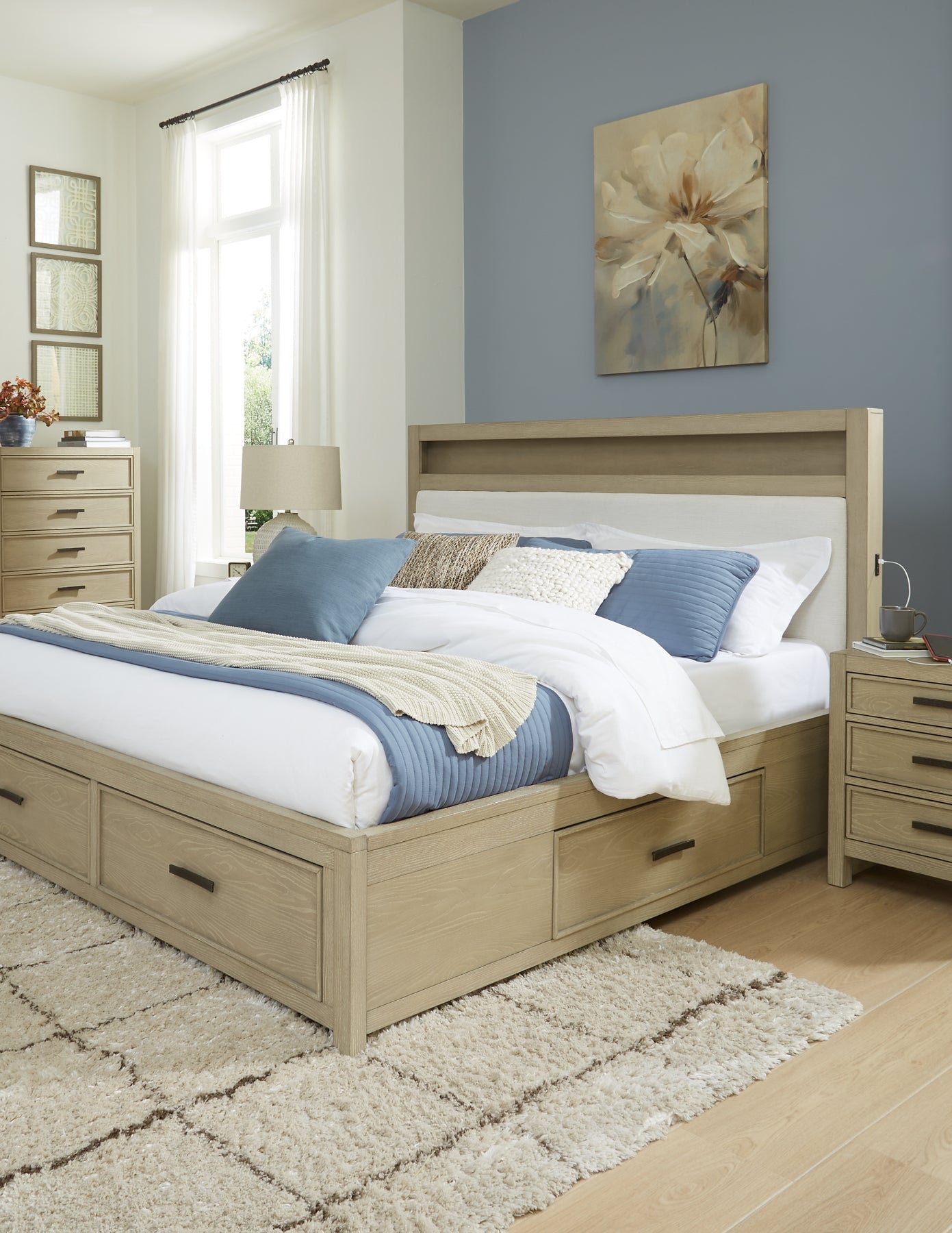 Calmoro Queen Bookcase Bed with Mirrored Dresser and Nightstand