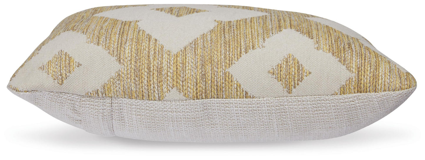 Brockner Next-Gen Nuvella I/O Pillow